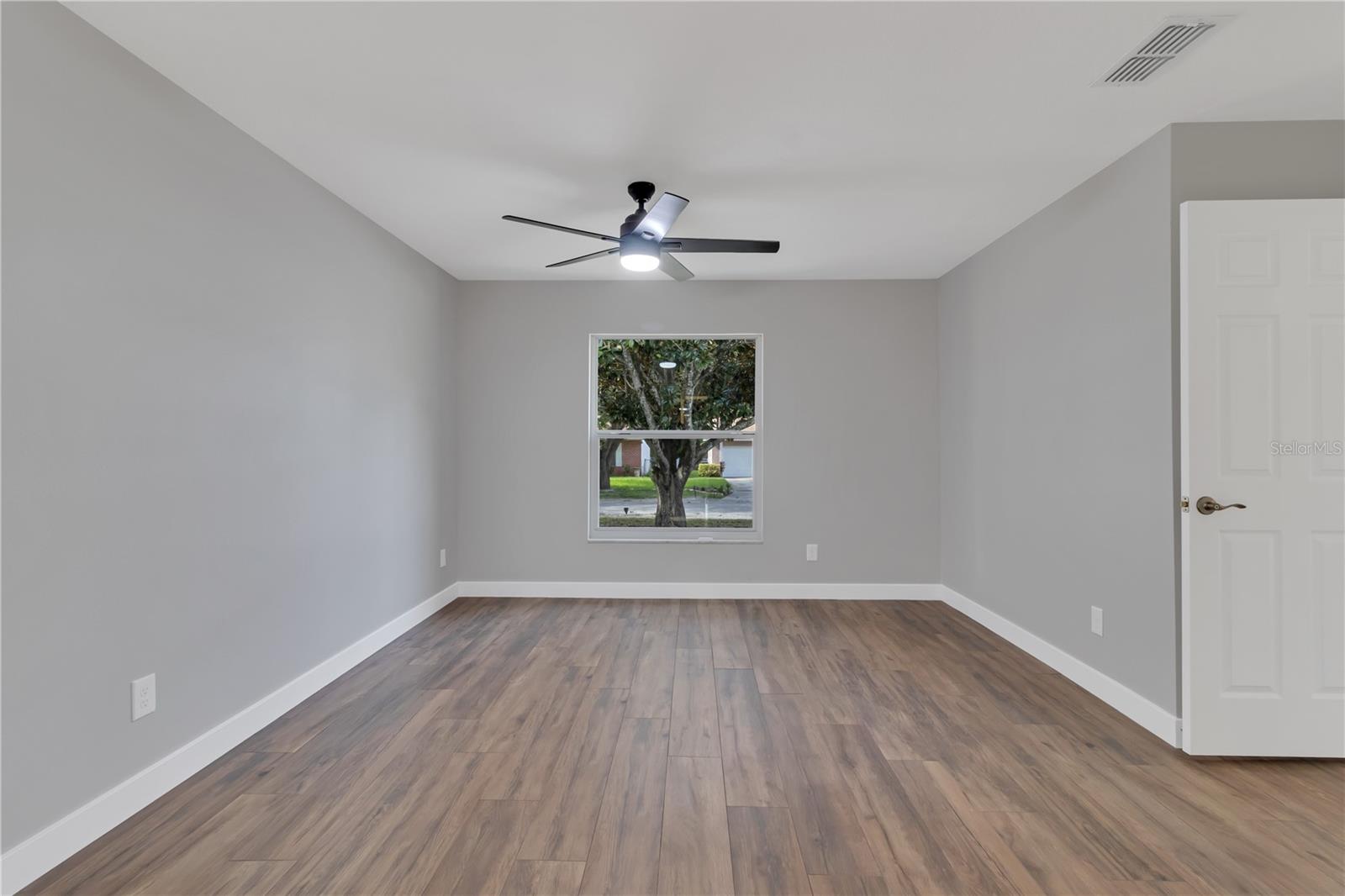 Image 4 of 21 For 7023 Talbot Drive