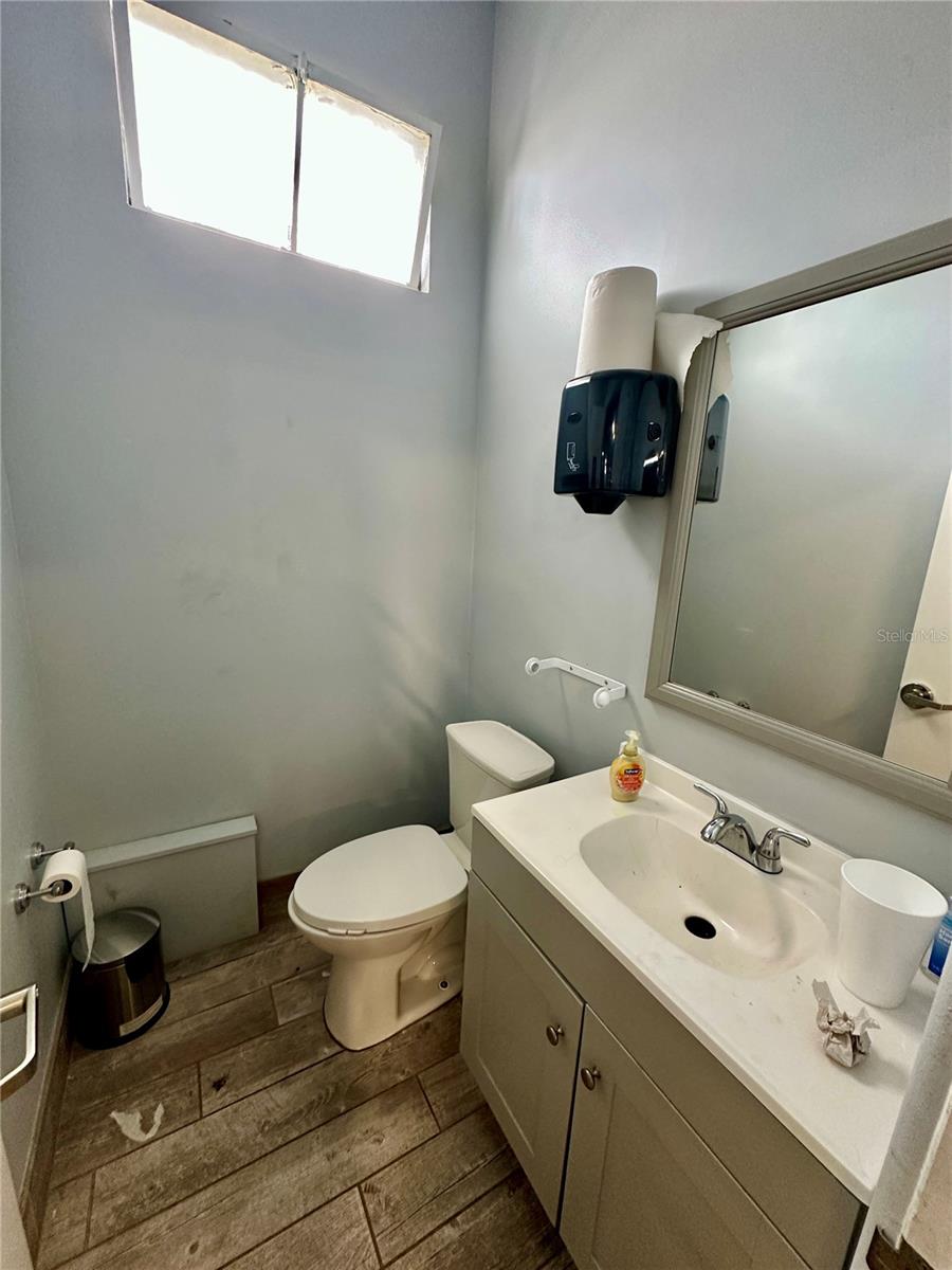Image 12 of 24 For 414 9th Street