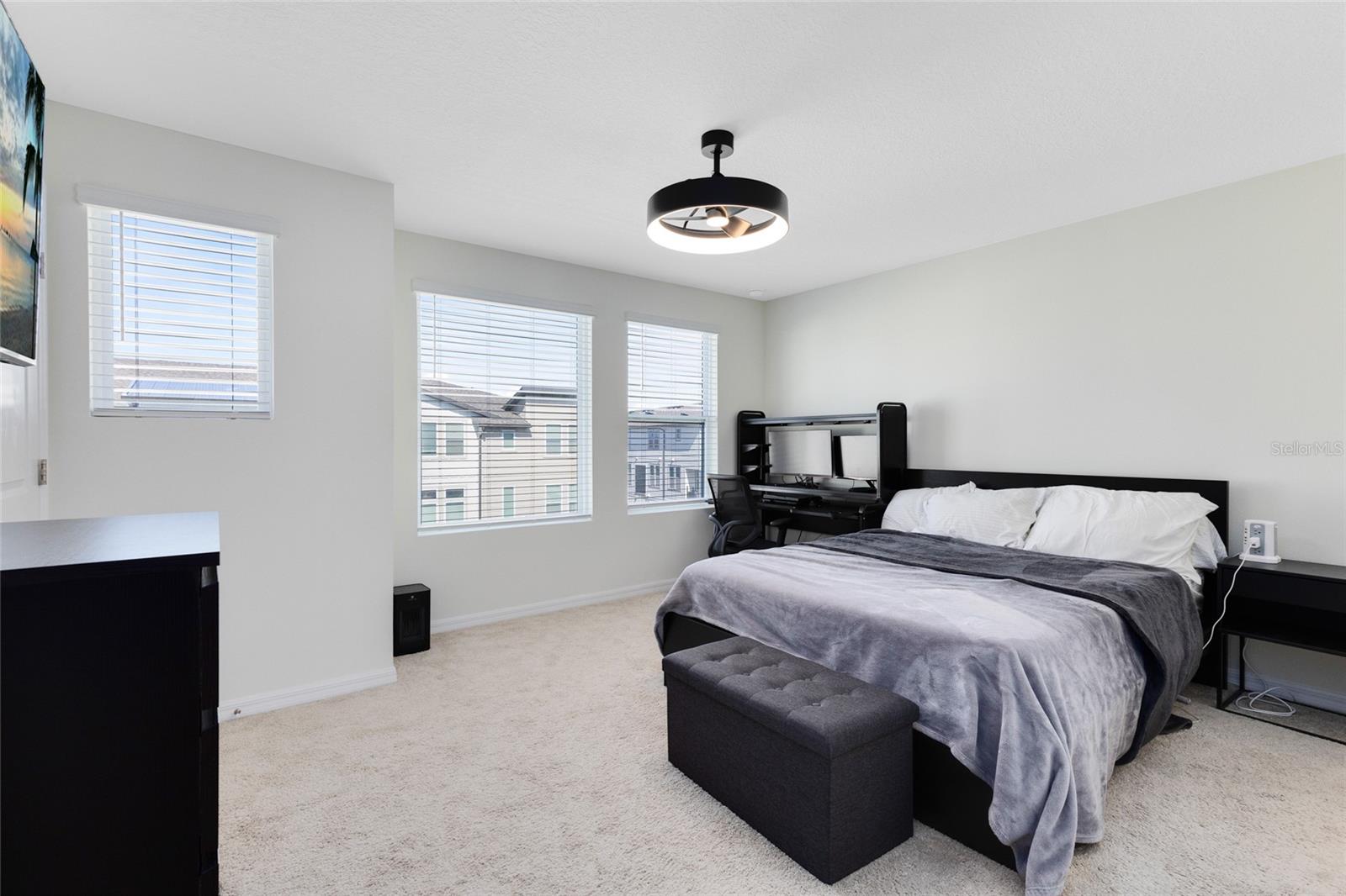 Image 20 of 39 For 12527 Willstatter Avenue