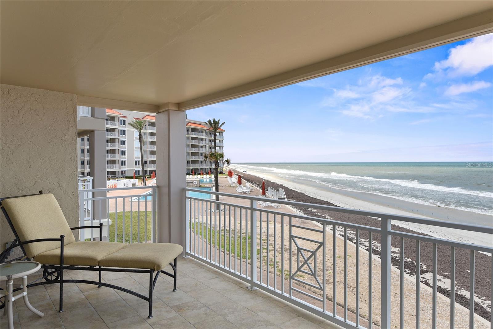 Image 14 of 41 For 5501 Atlantic Avenue 2010