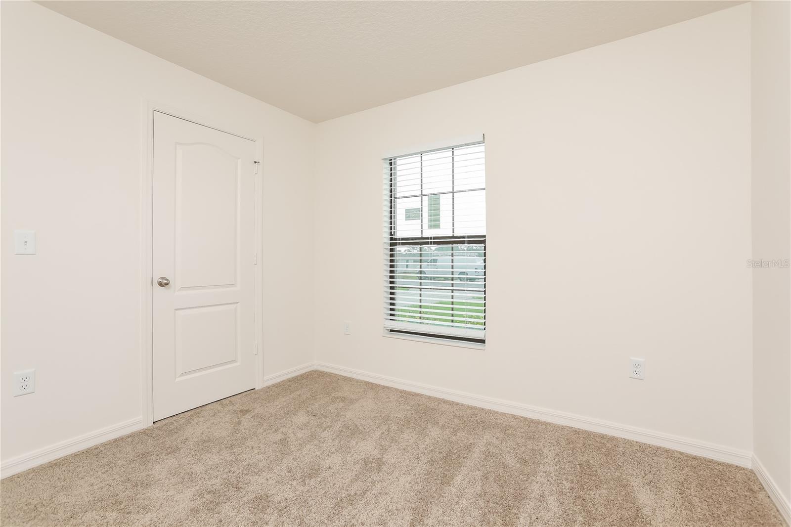 Image 10 of 16 For 35665 Rose Moss Avenue