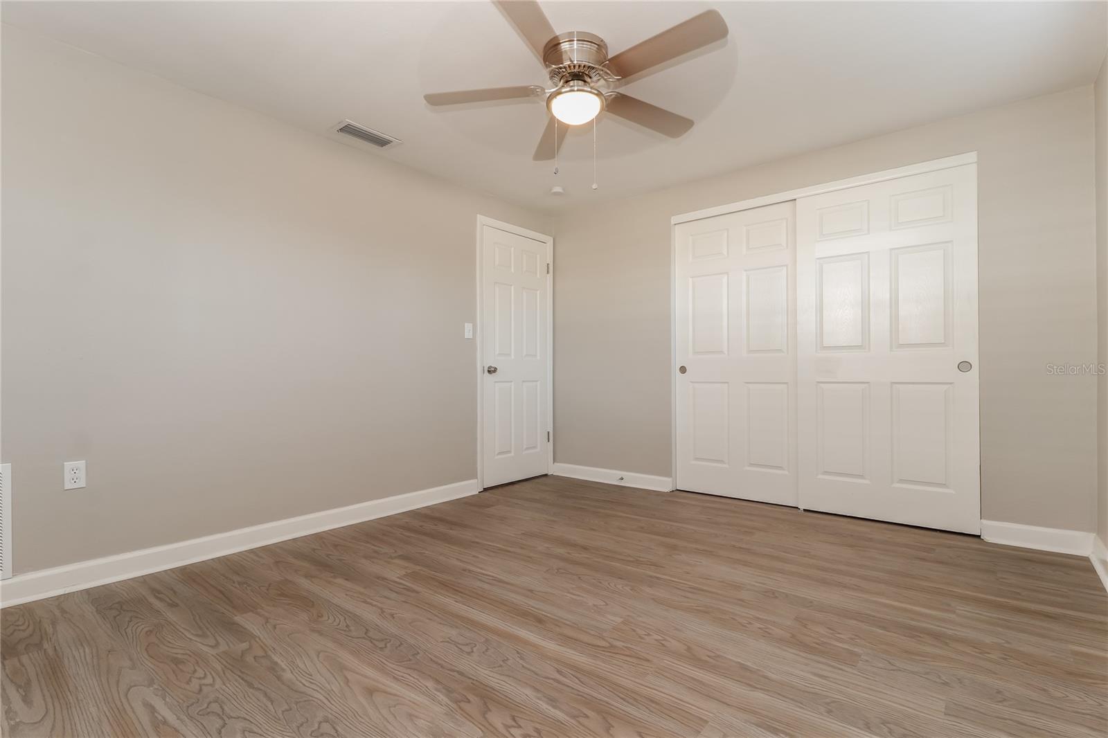 Image 11 of 16 For 3128 Brompton Drive