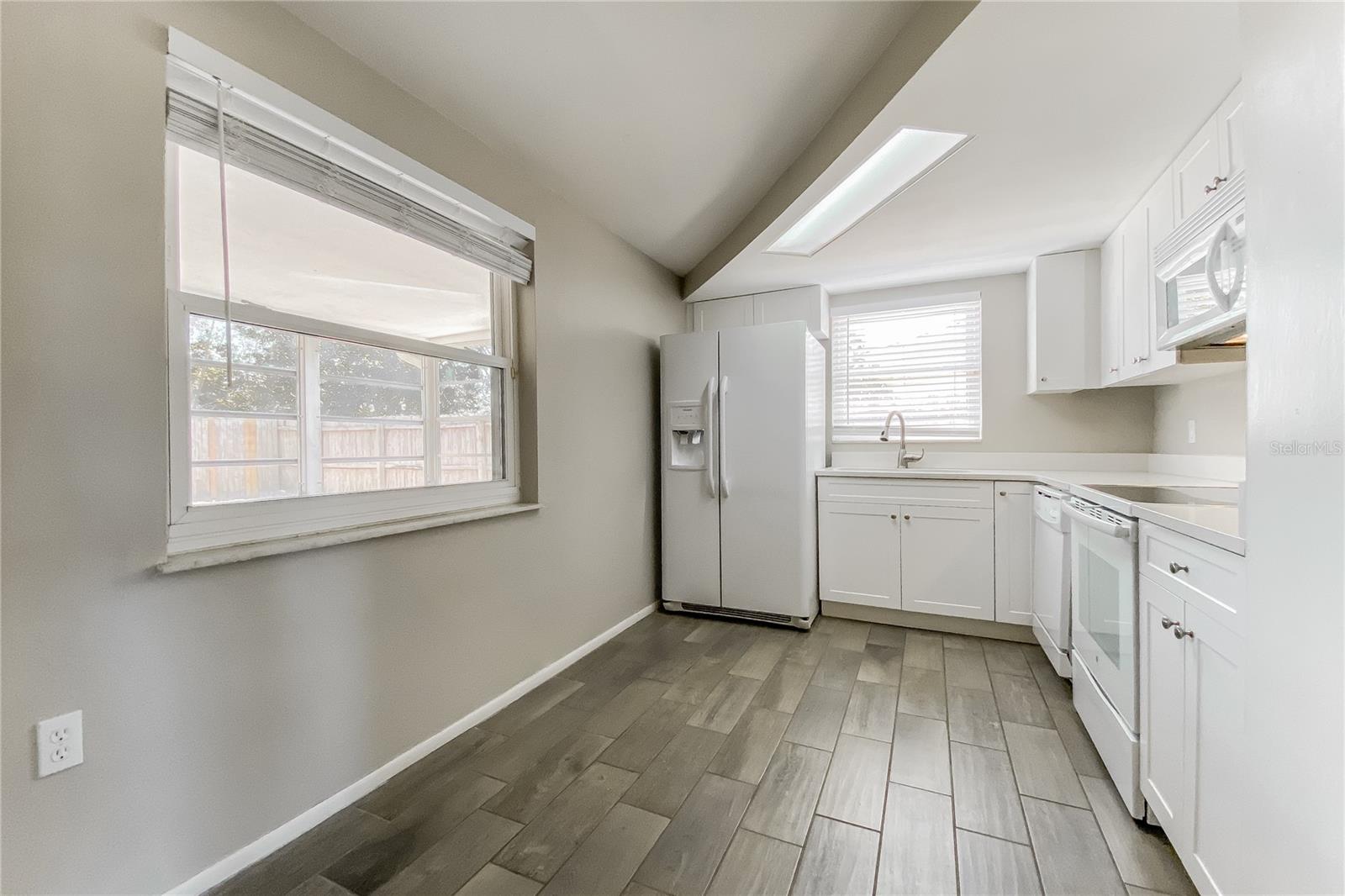 Image 4 of 16 For 3128 Brompton Drive