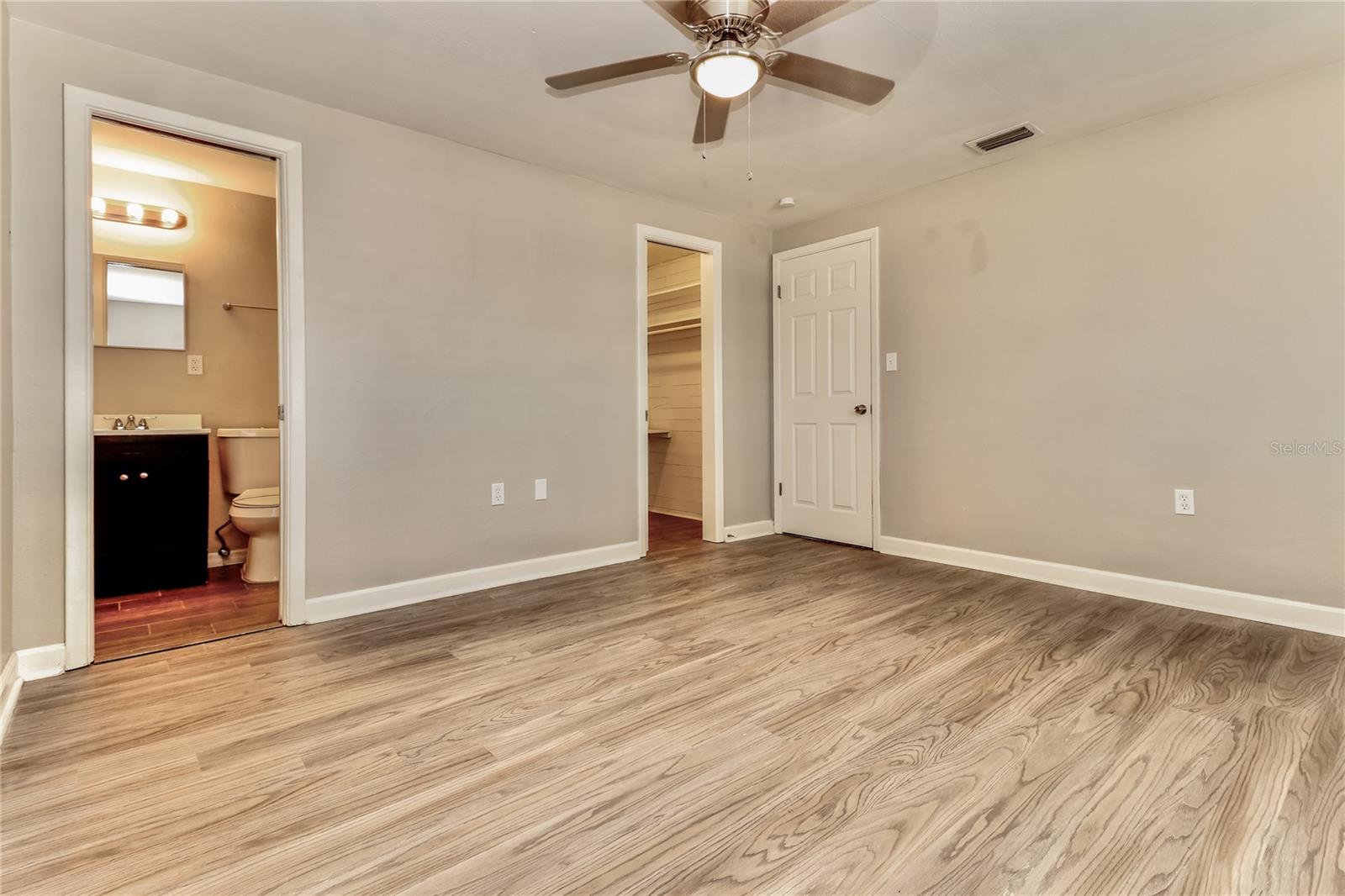 Image 9 of 16 For 3128 Brompton Drive