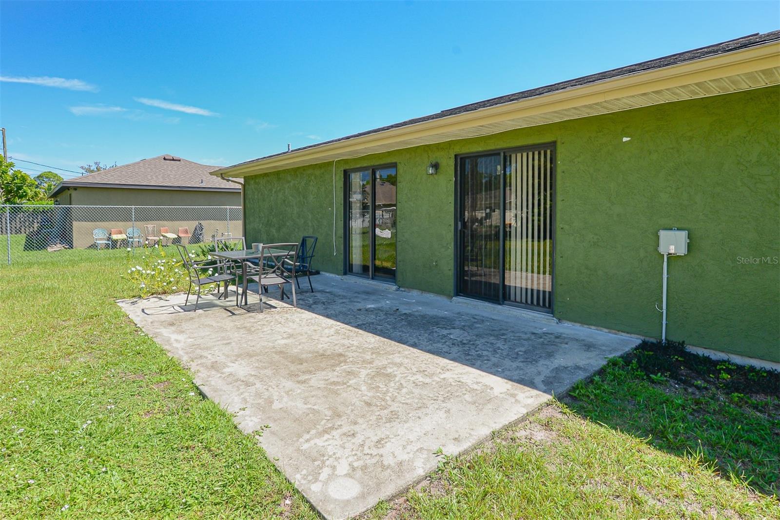Image 21 of 26 For 2565 Dogwood Avenue
