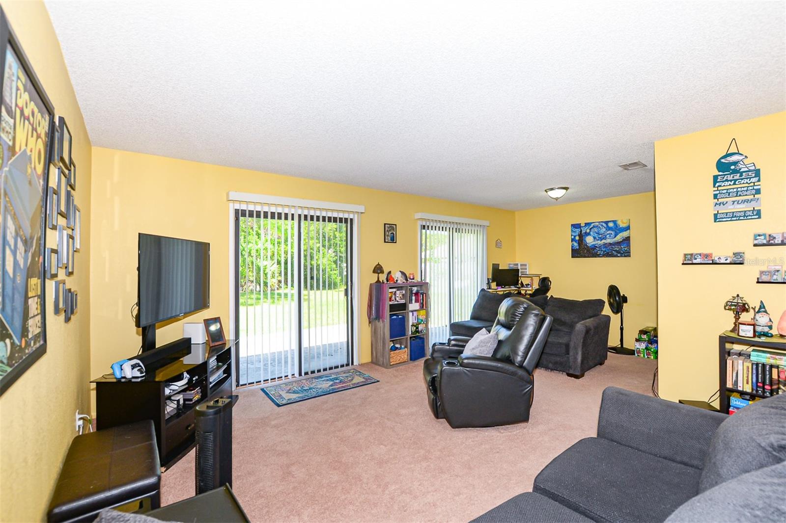 Image 8 of 26 For 2565 Dogwood Avenue