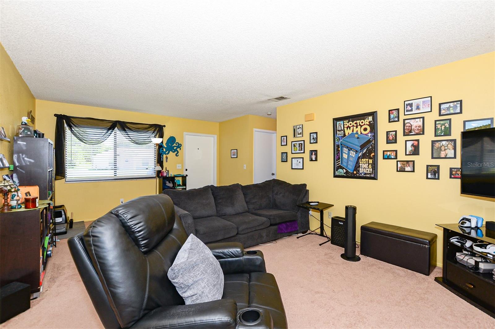Image 9 of 26 For 2565 Dogwood Avenue