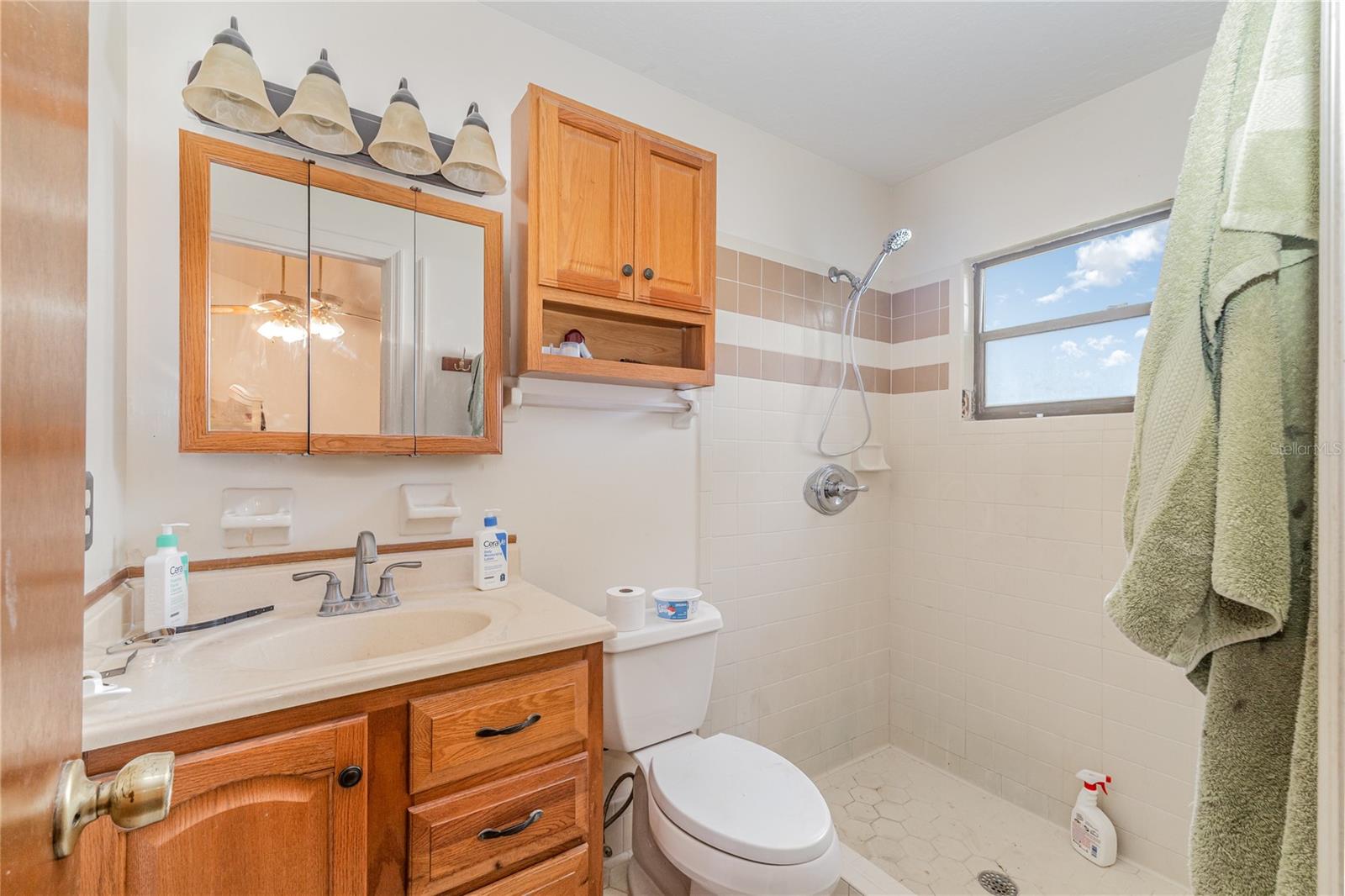 Image 20 of 23 For 10878 45th Avenue