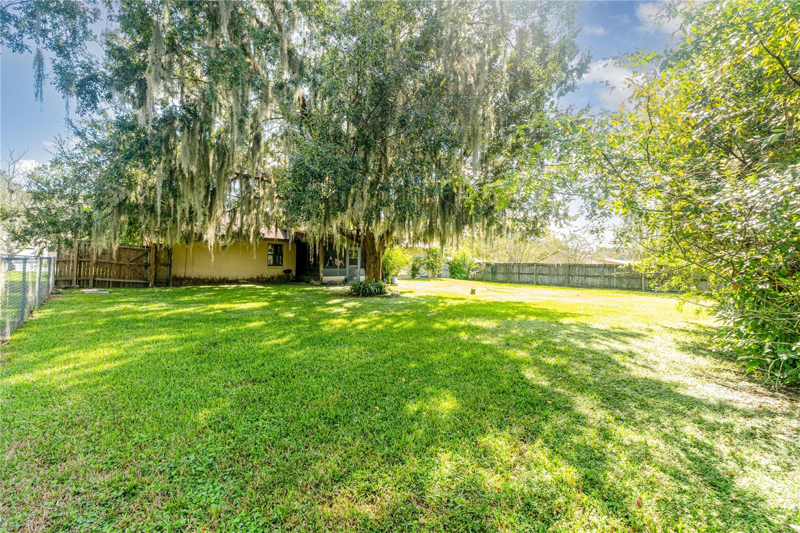 Image 21 of 23 For 10878 45th Avenue