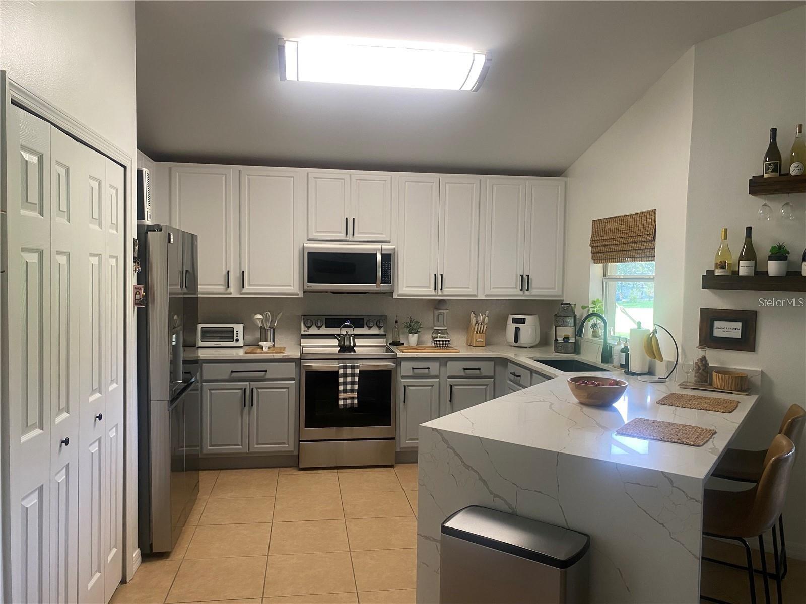 Image 8 of 21 For 705 Stonewyk Way