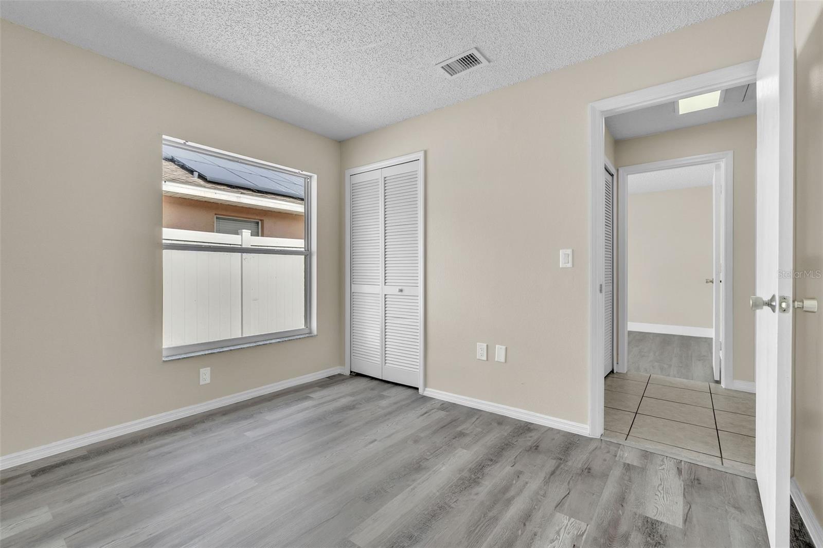 Image 18 of 29 For 13237 Greenpointe Drive