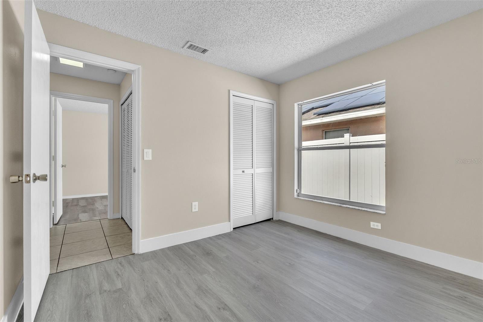 Image 22 of 29 For 13237 Greenpointe Drive