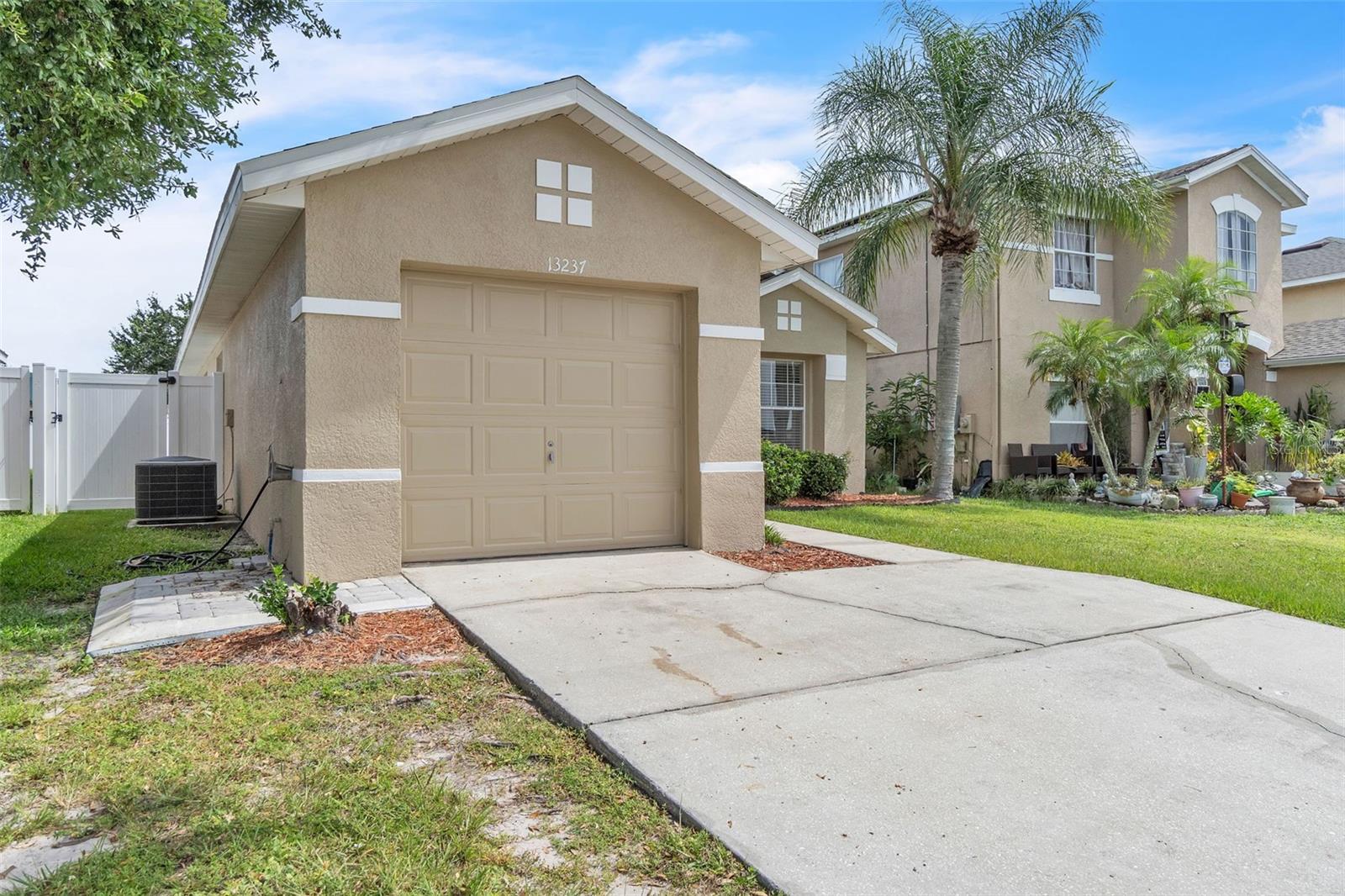 Image 3 of 29 For 13237 Greenpointe Drive