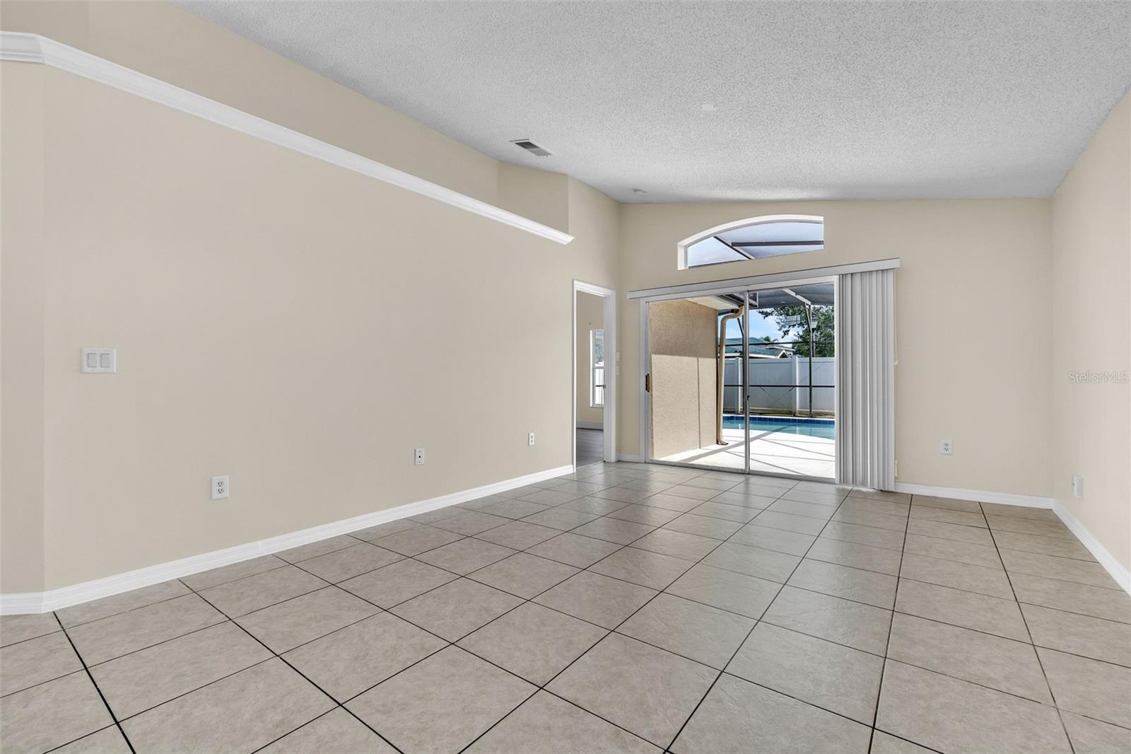 Image 5 of 29 For 13237 Greenpointe Drive