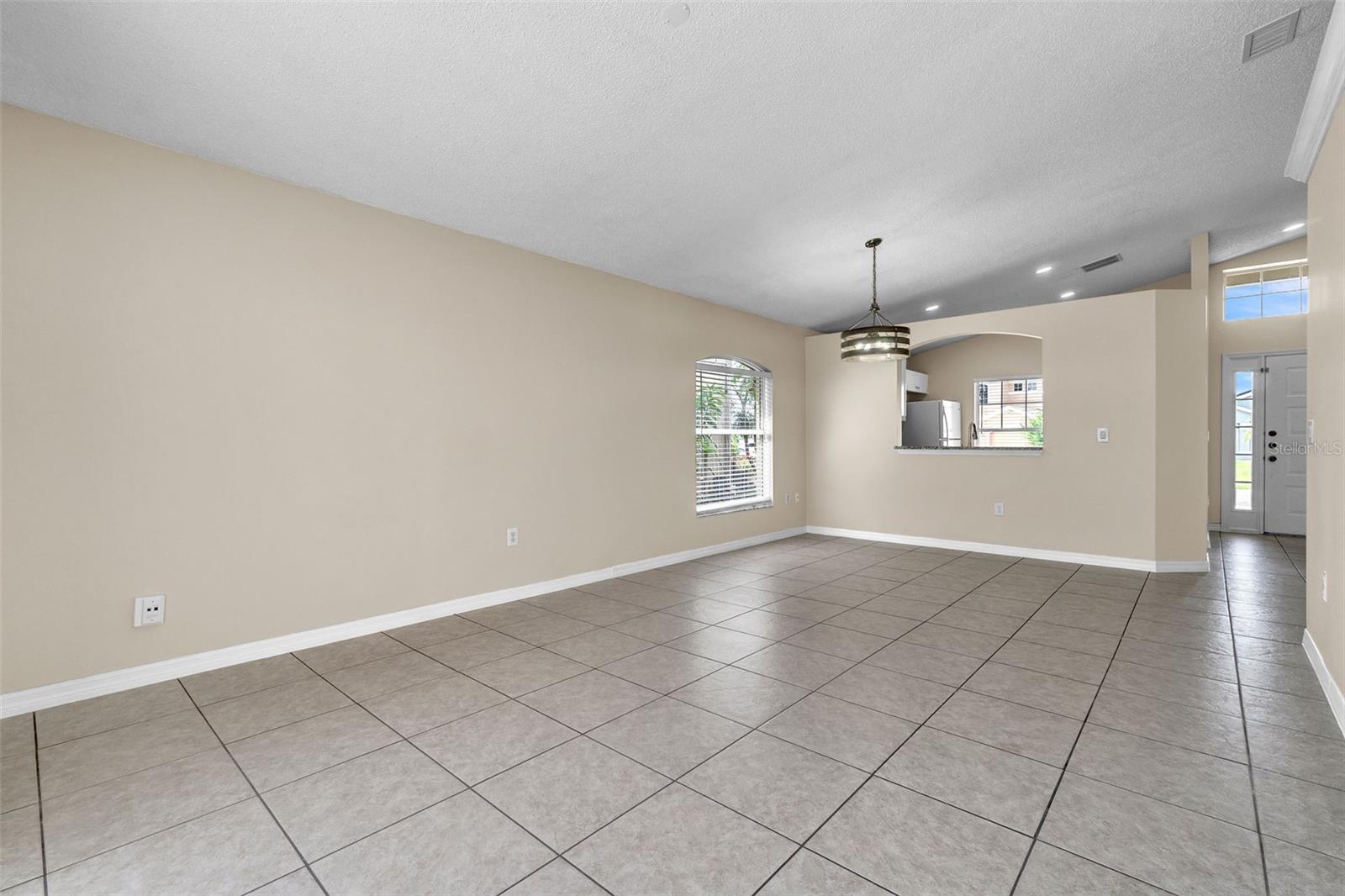 Image 6 of 29 For 13237 Greenpointe Drive