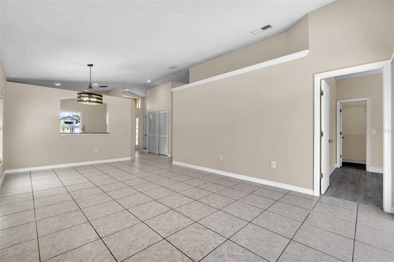 Image 8 of 29 For 13237 Greenpointe Drive