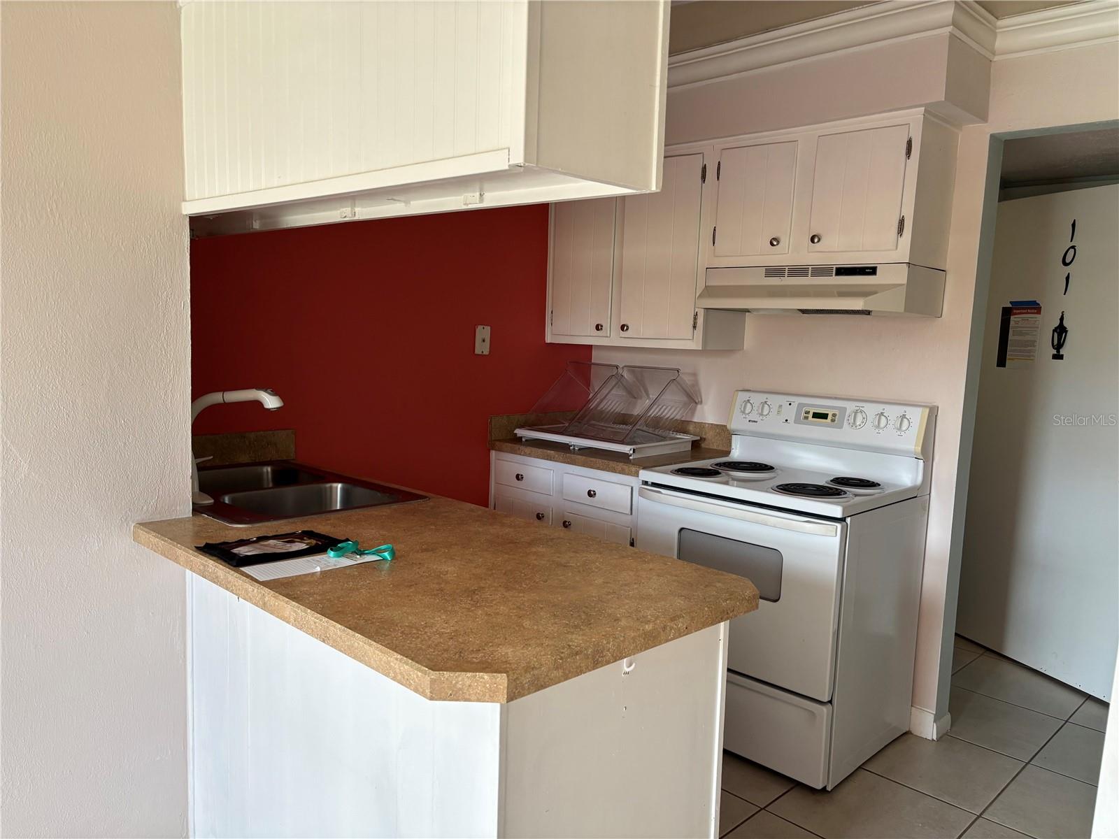 Image 15 of 27 For 200 Saint Andrews Boulevard 101