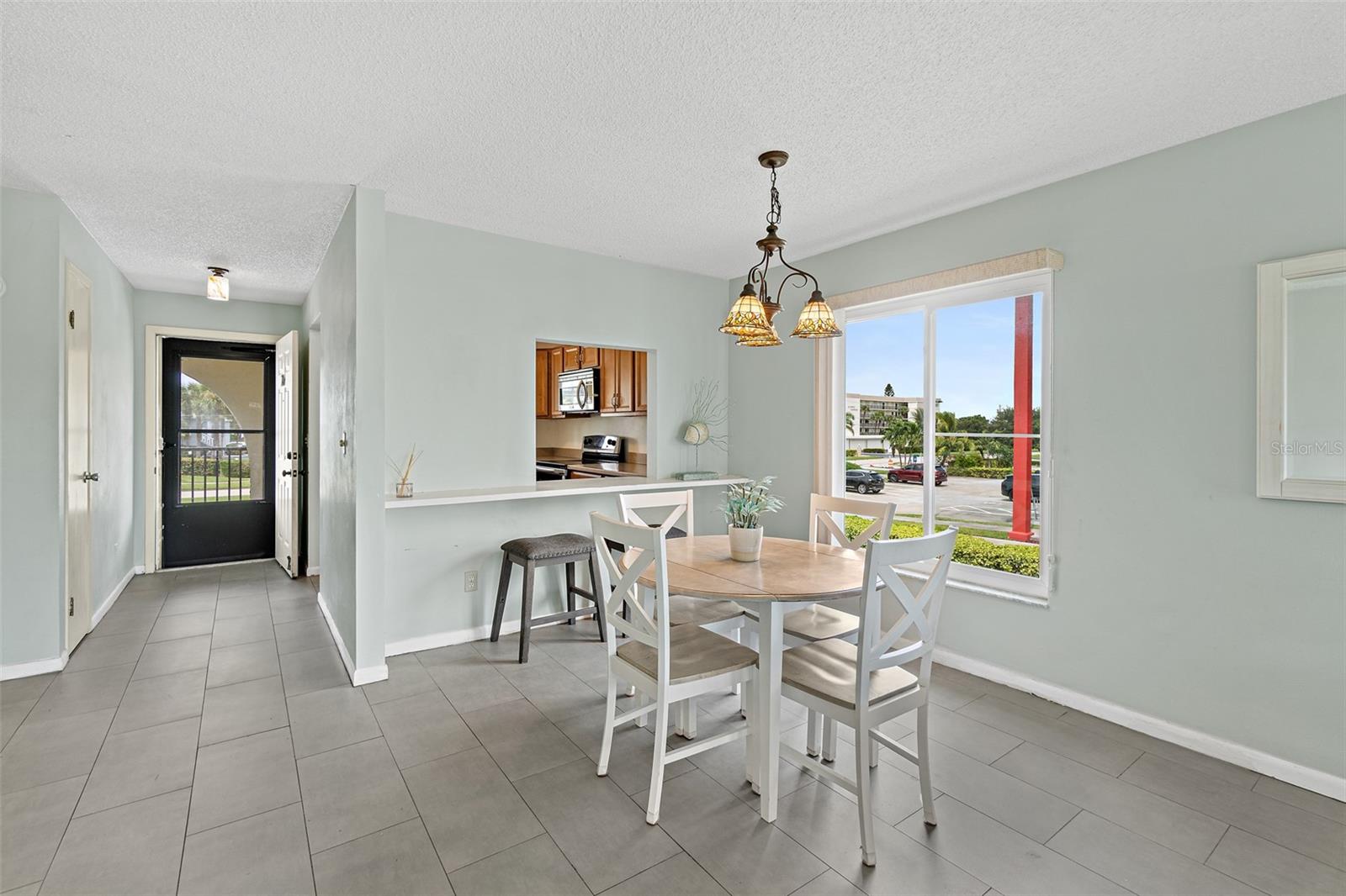 Image 16 of 37 For 201 Saint Lucie Lane 706
