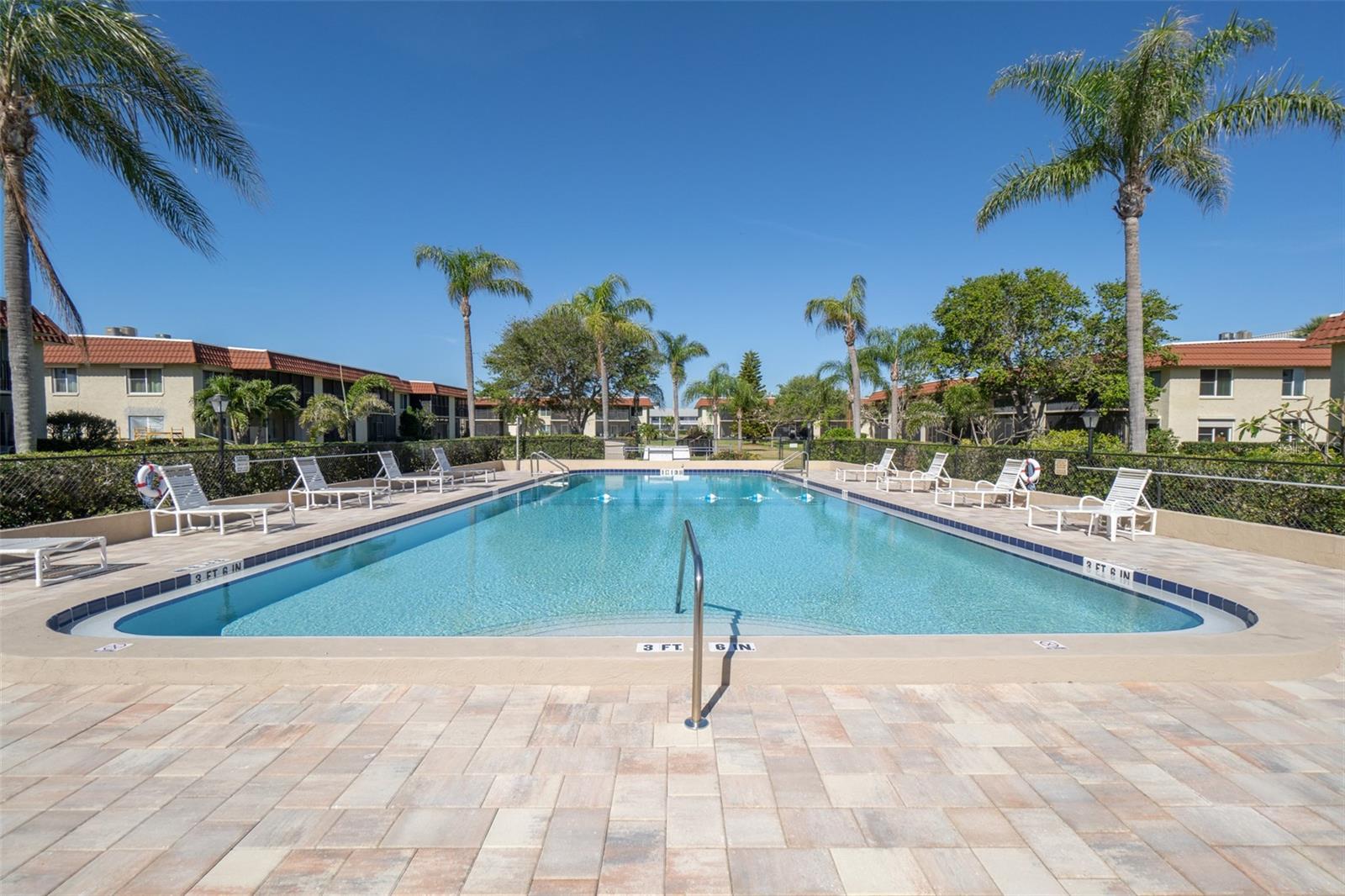 Image 23 of 37 For 201 Saint Lucie Lane 706