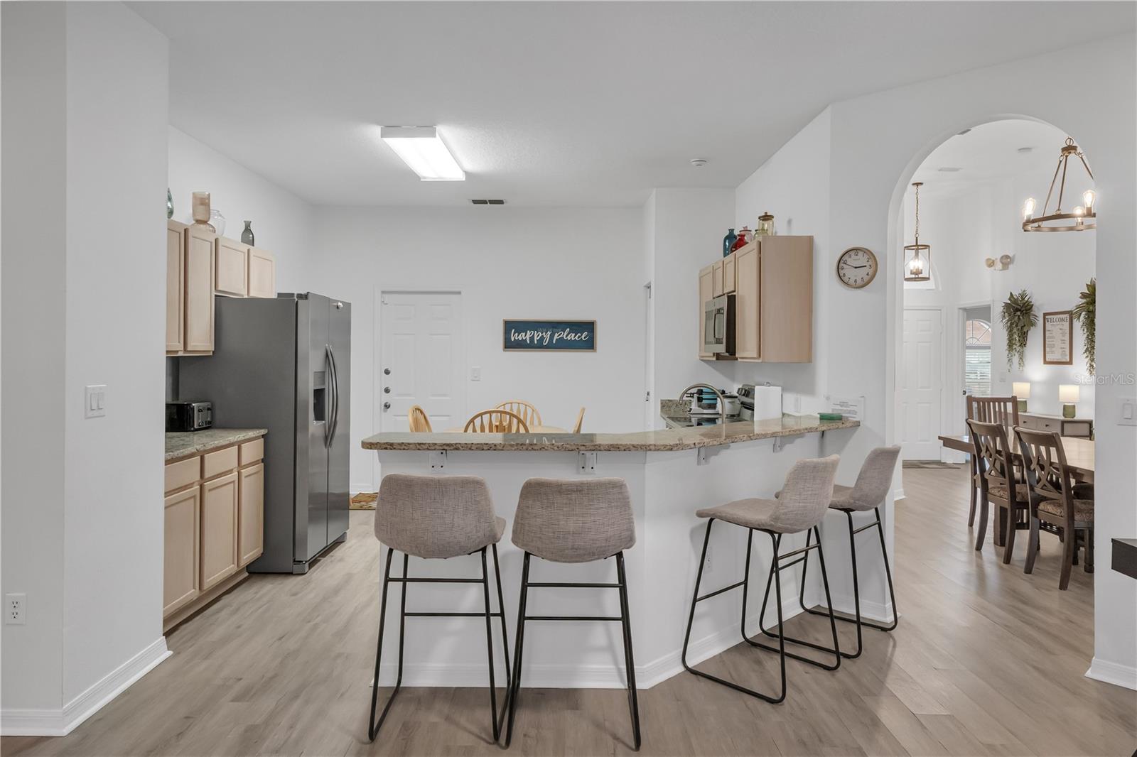 Image 6 of 52 For 8821 Kensington Court