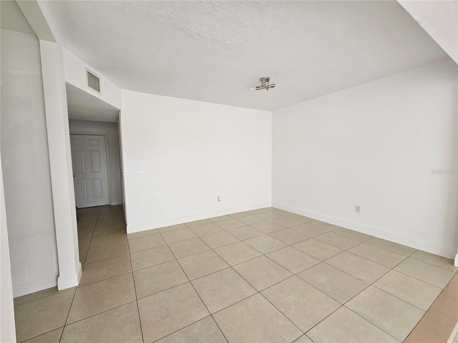 Image 10 of 23 For 373 Caribbean Drive 0