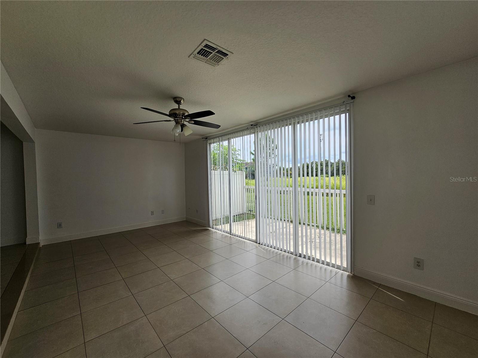 Image 9 of 23 For 373 Caribbean Drive 0