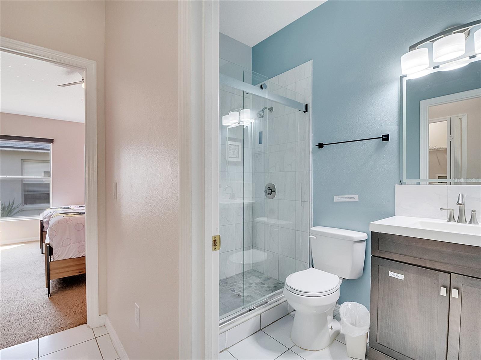 Image 17 of 49 For 427 Kildrummy Drive