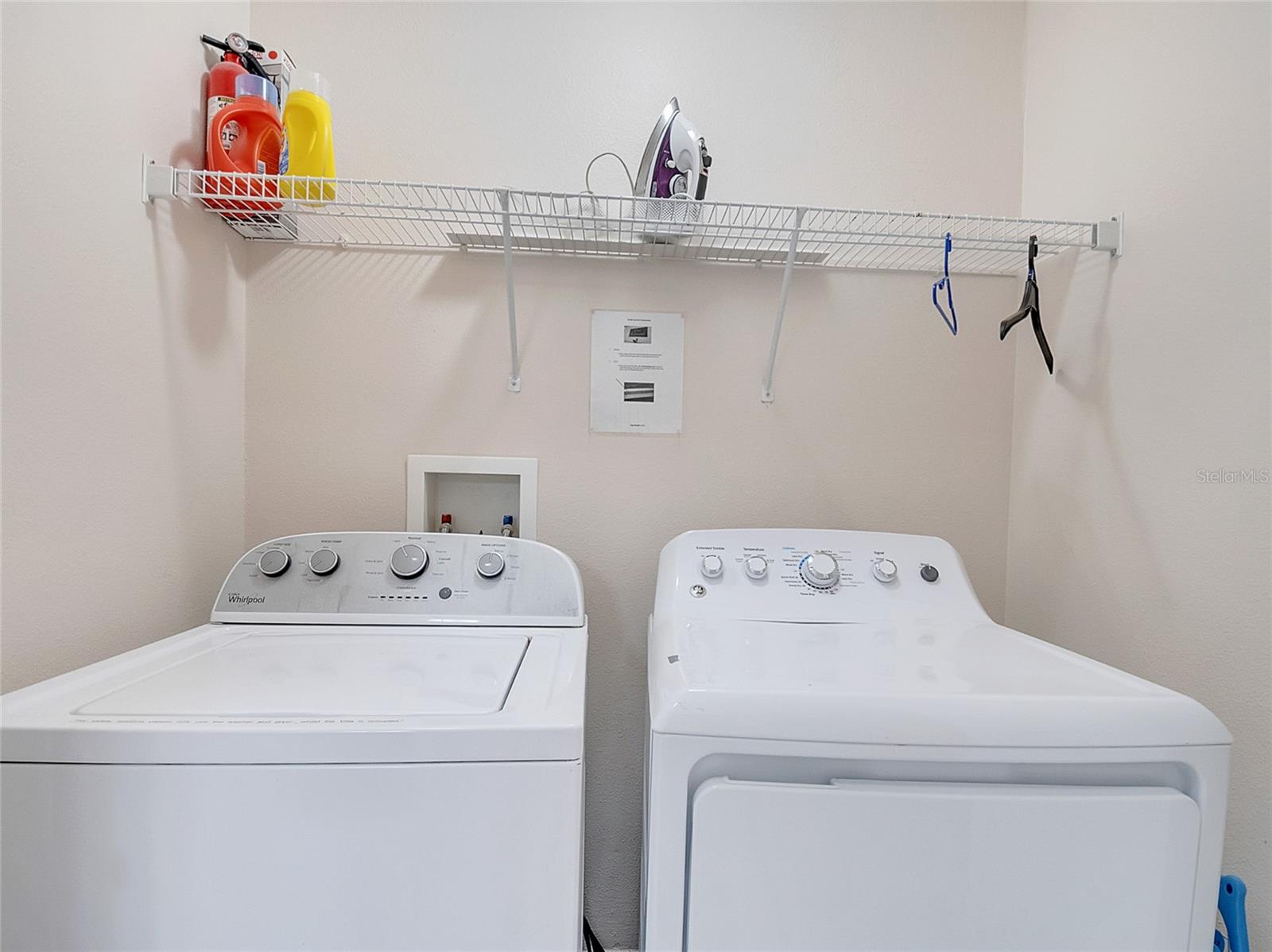 Image 19 of 49 For 427 Kildrummy Drive