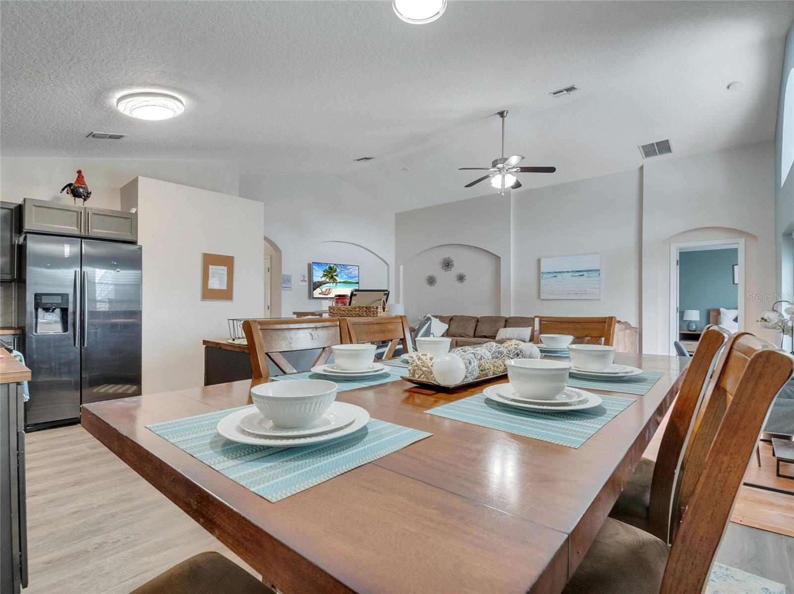 Image 25 of 49 For 427 Kildrummy Drive