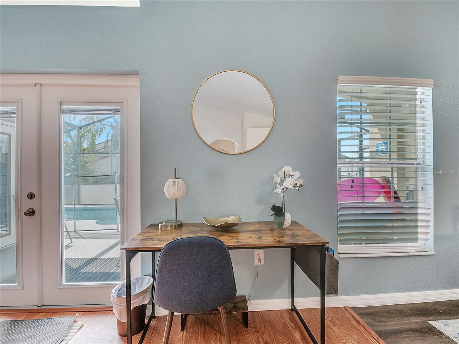 Image 29 of 49 For 427 Kildrummy Drive