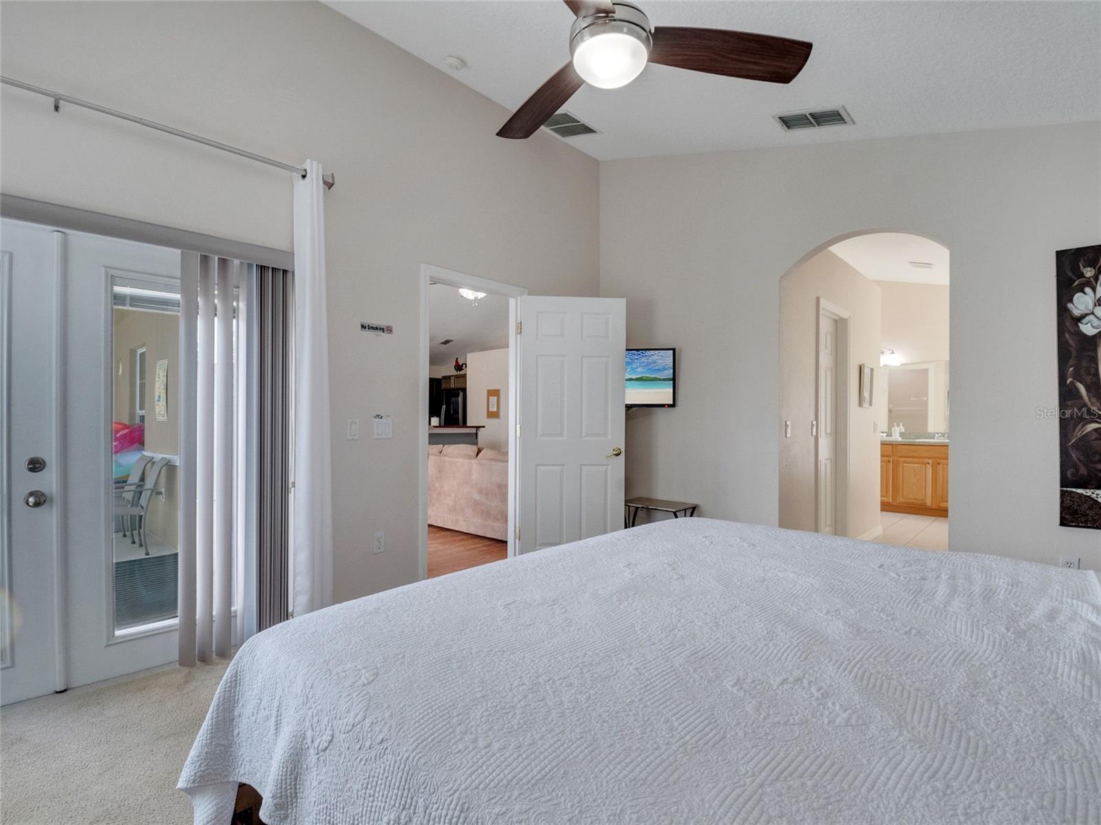 Image 34 of 49 For 427 Kildrummy Drive