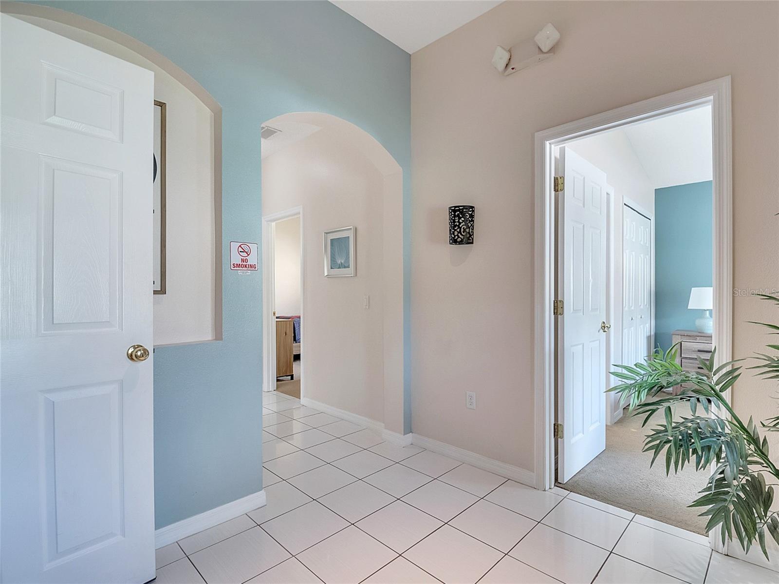 Image 6 of 49 For 427 Kildrummy Drive