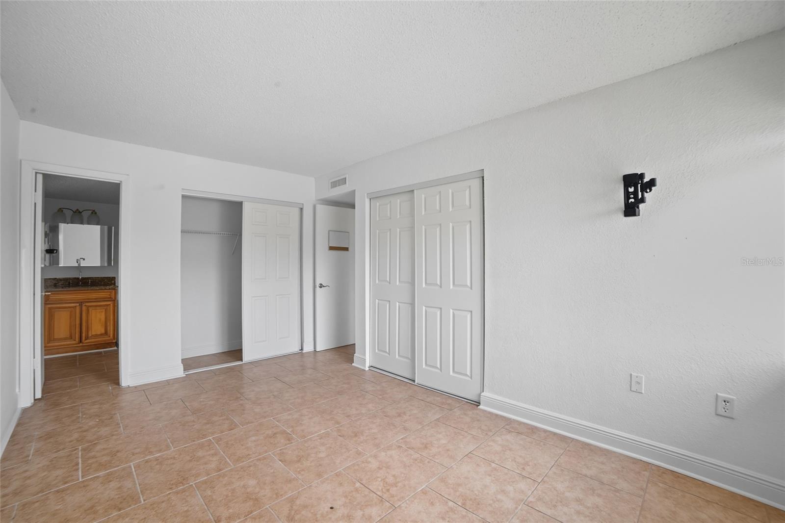 Image 9 of 25 For 4743 Texas Avenue C