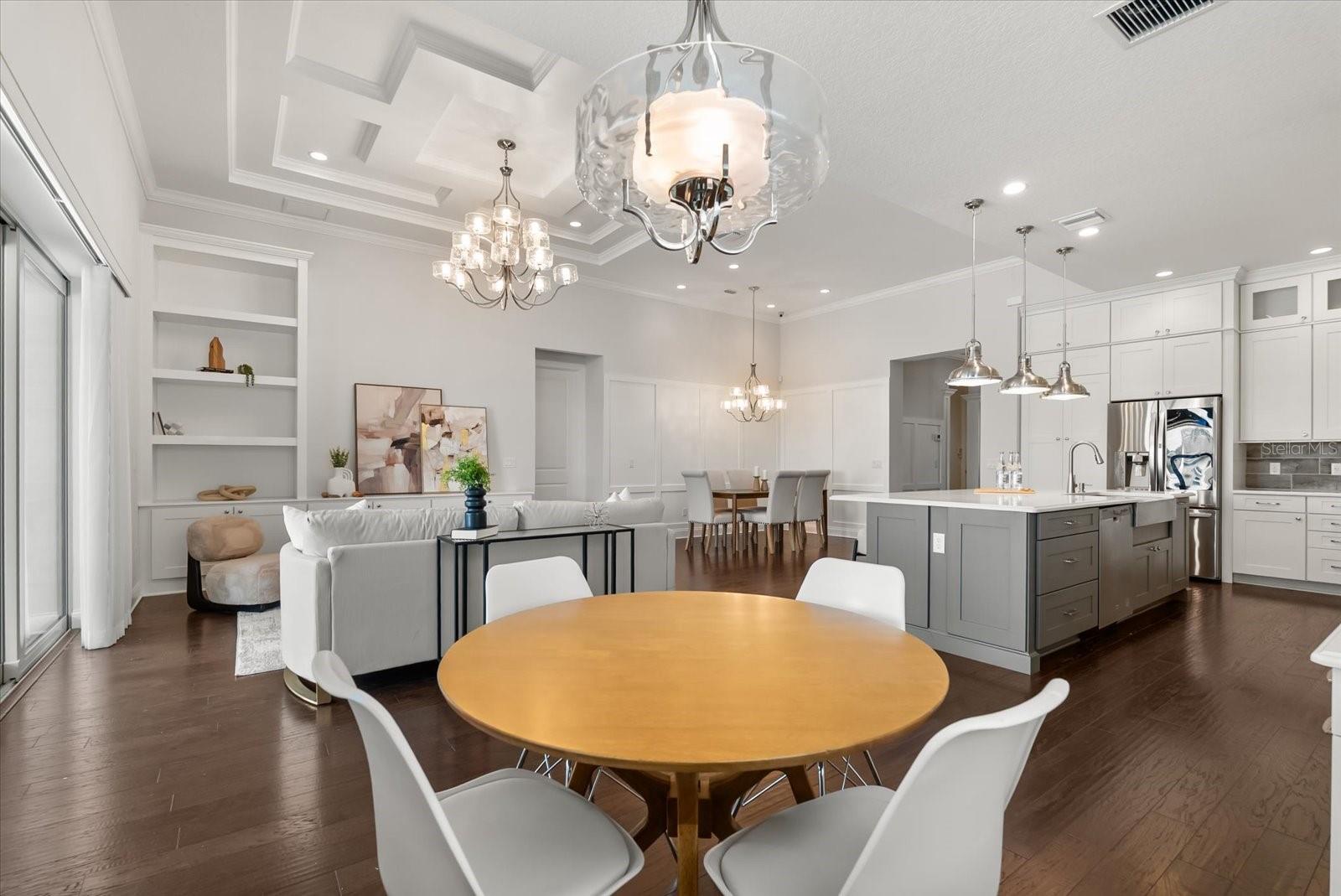 Image 2 of 44 For 10739 Royal Cypress Way