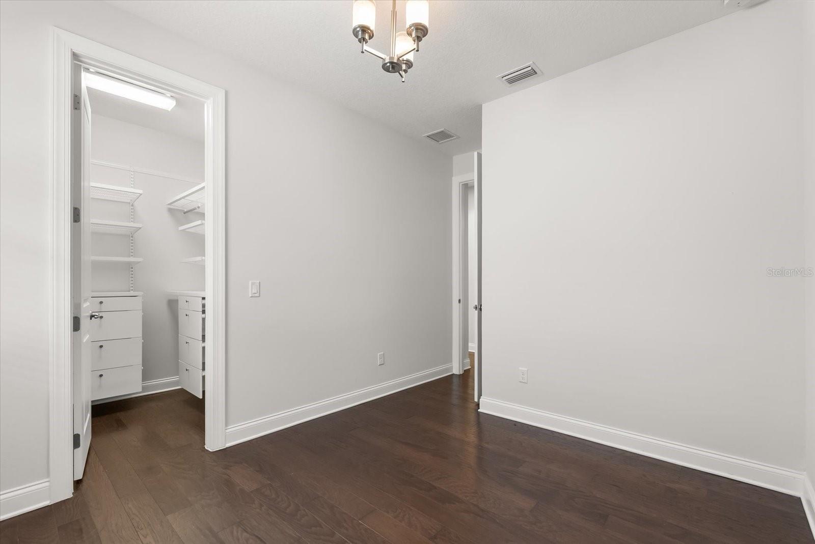 Image 22 of 44 For 10739 Royal Cypress Way