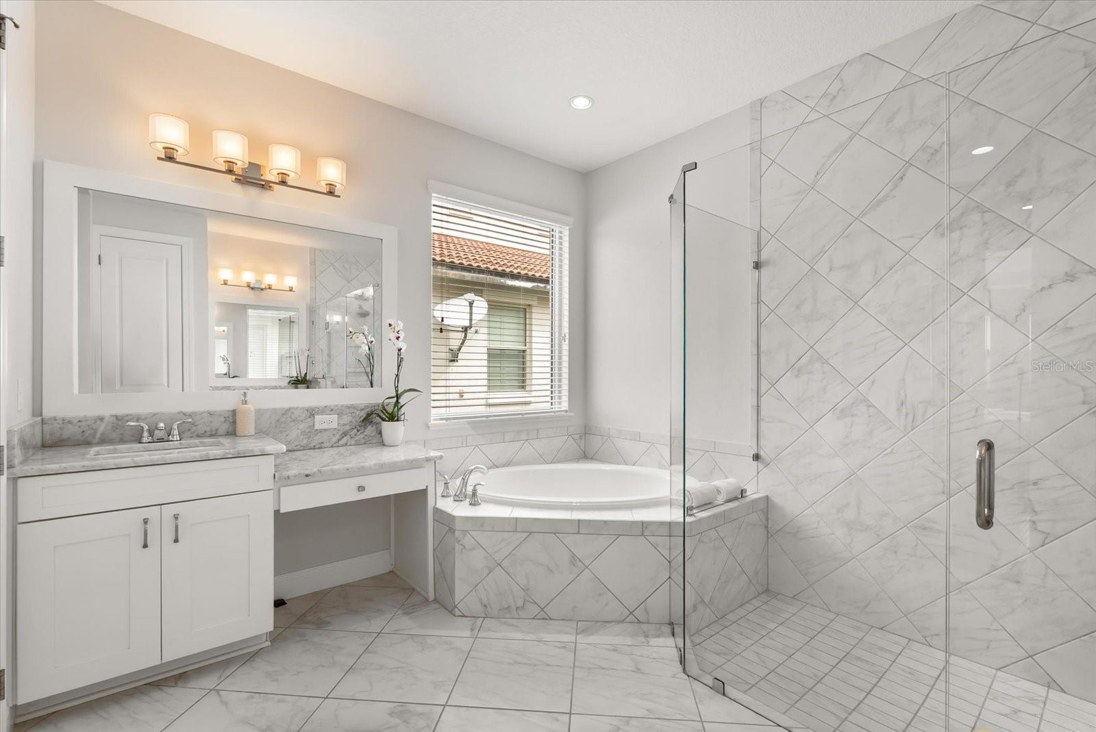 Image 27 of 44 For 10739 Royal Cypress Way