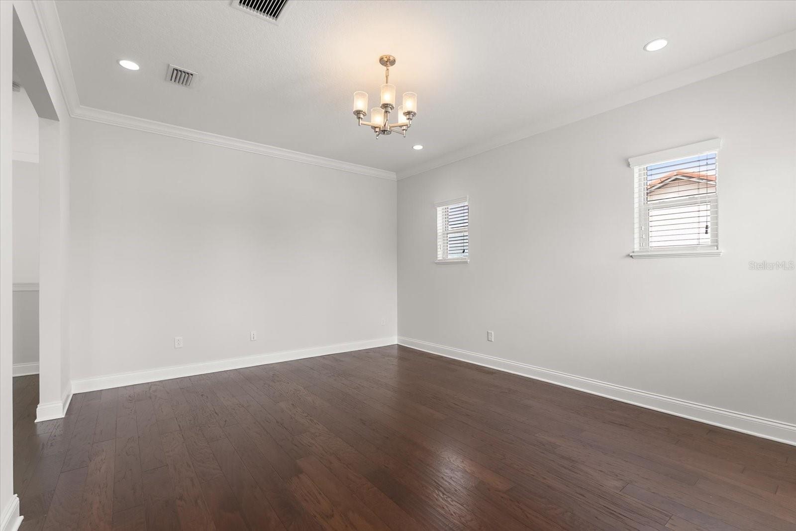 Image 8 of 44 For 10739 Royal Cypress Way