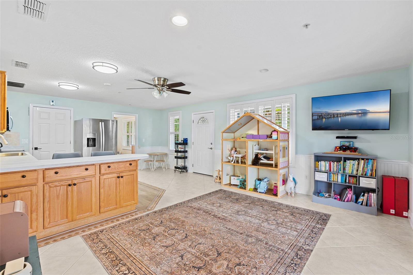 Image 36 of 70 For 16692 Lake Pickett Road