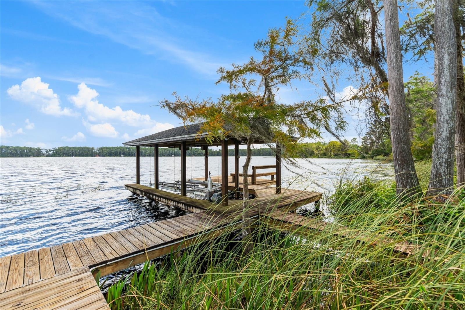 Image 55 of 70 For 16692 Lake Pickett Road