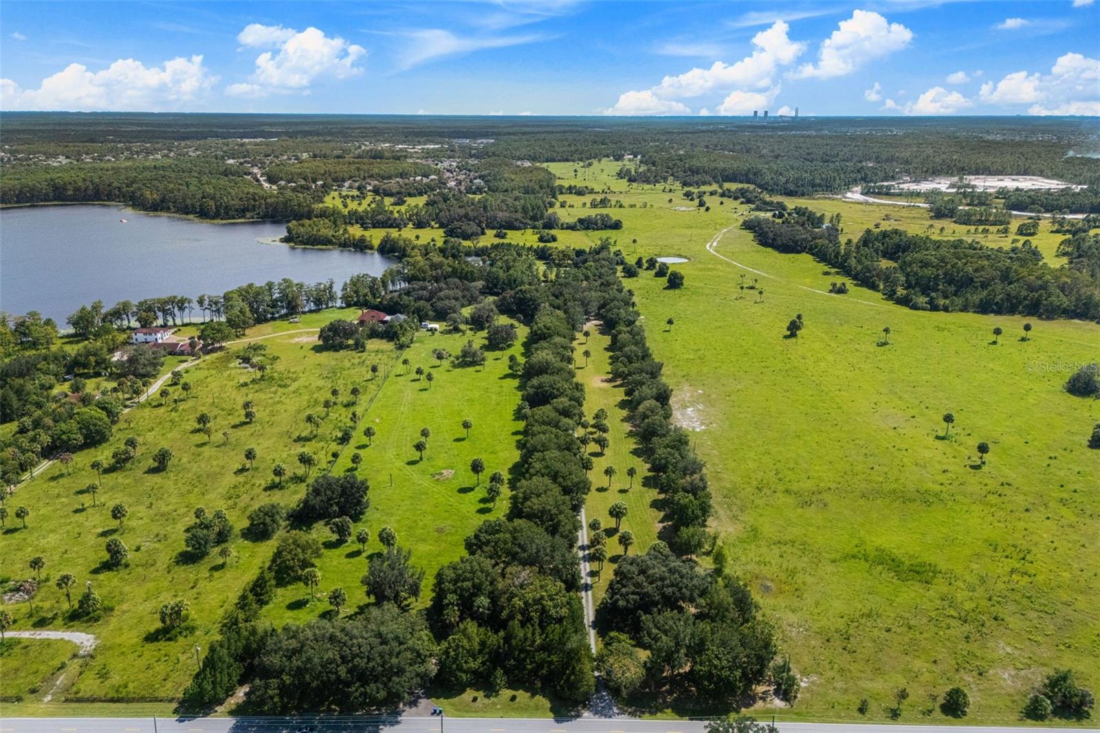 Image 68 of 70 For 16692 Lake Pickett Road