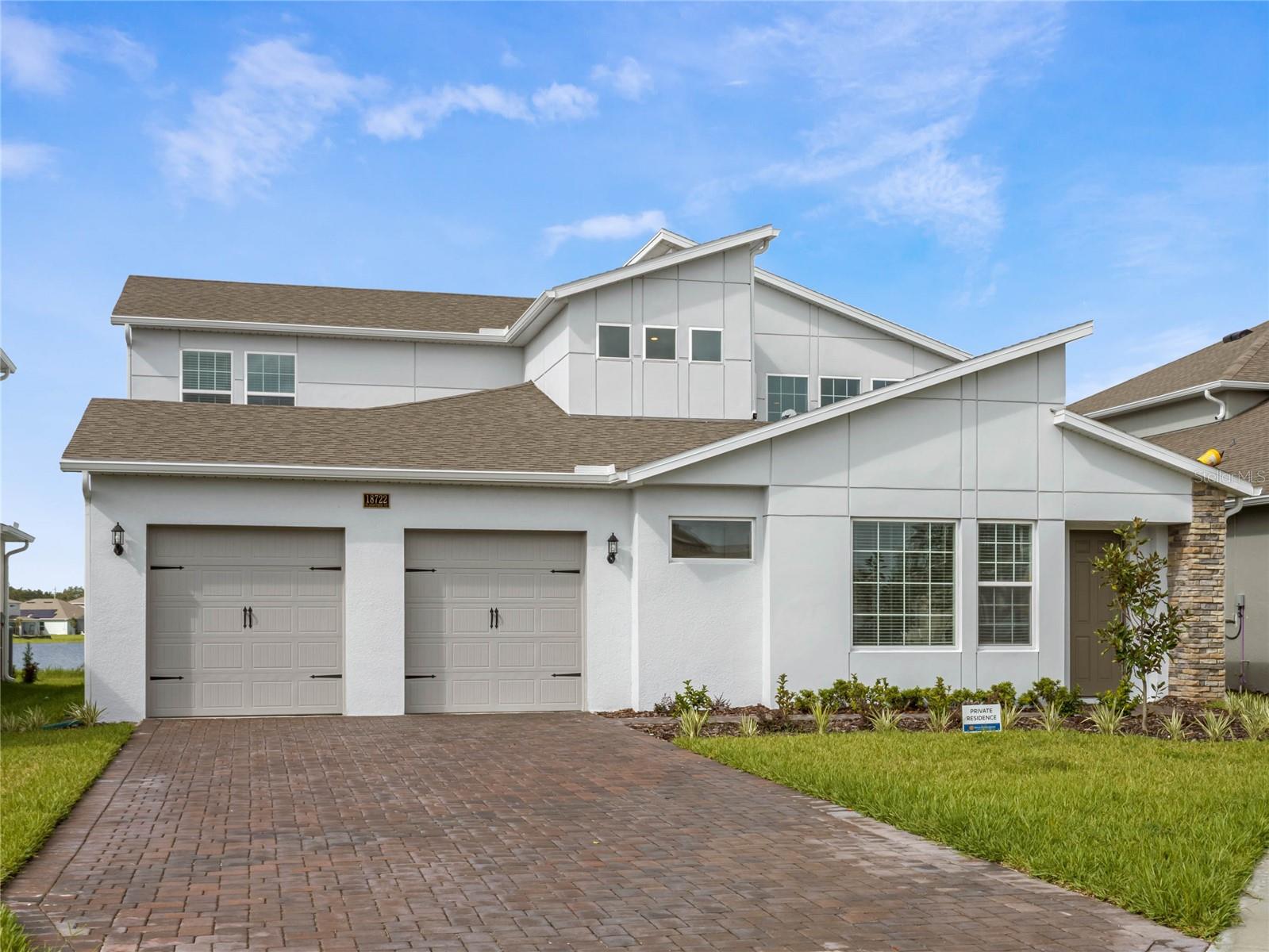 Image 2 of 58 For 18722 Planetree Street