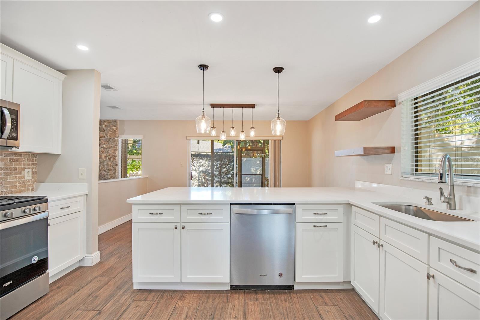 Image 10 of 46 For 402 San Leandro Drive