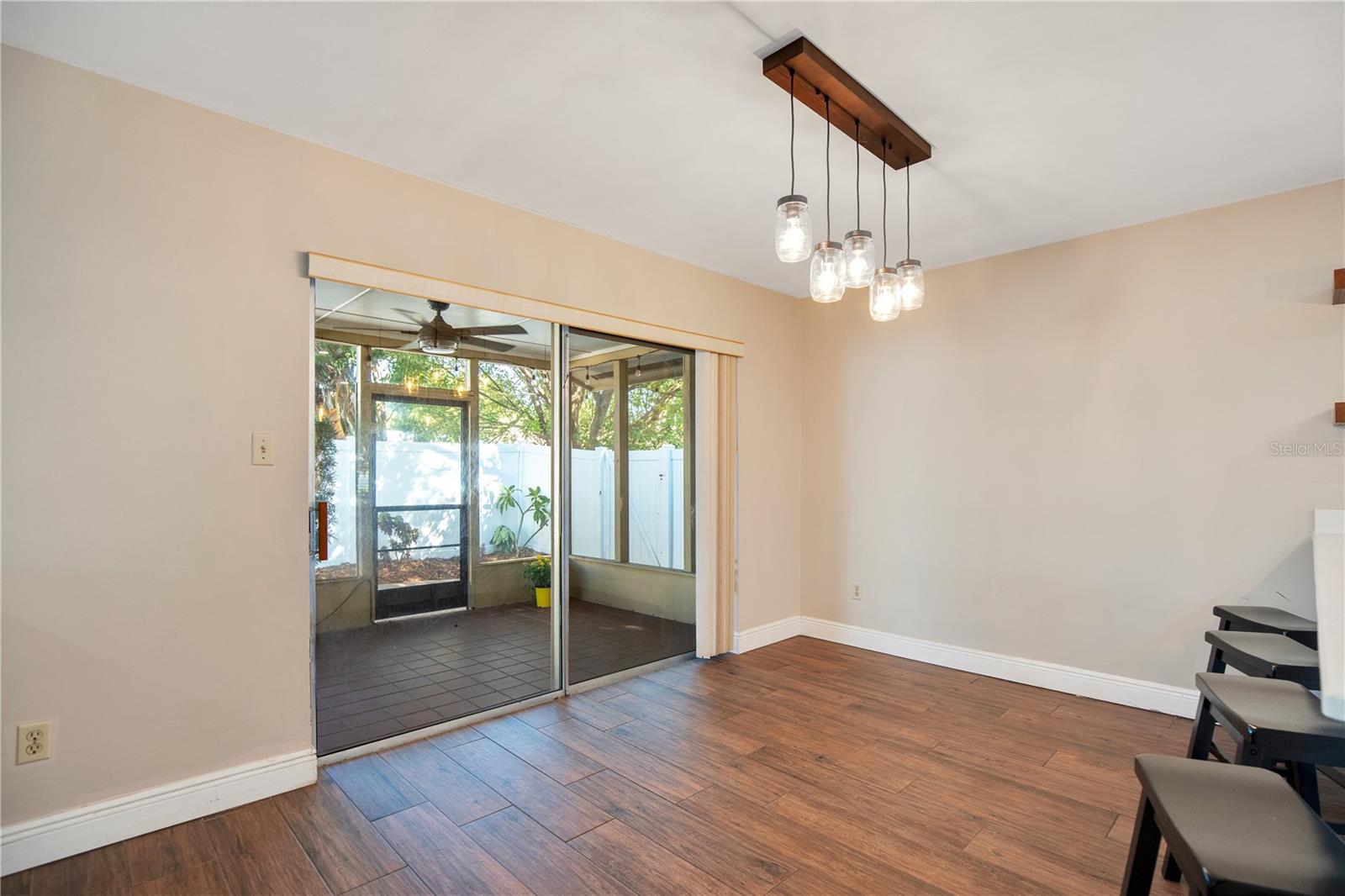Image 14 of 46 For 402 San Leandro Drive