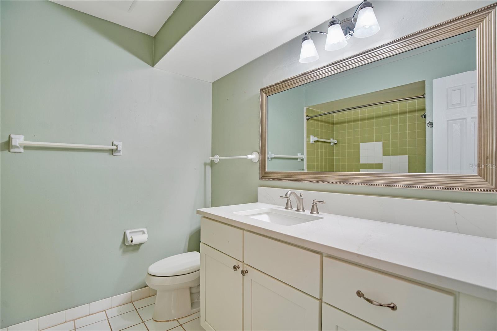 Image 23 of 46 For 402 San Leandro Drive