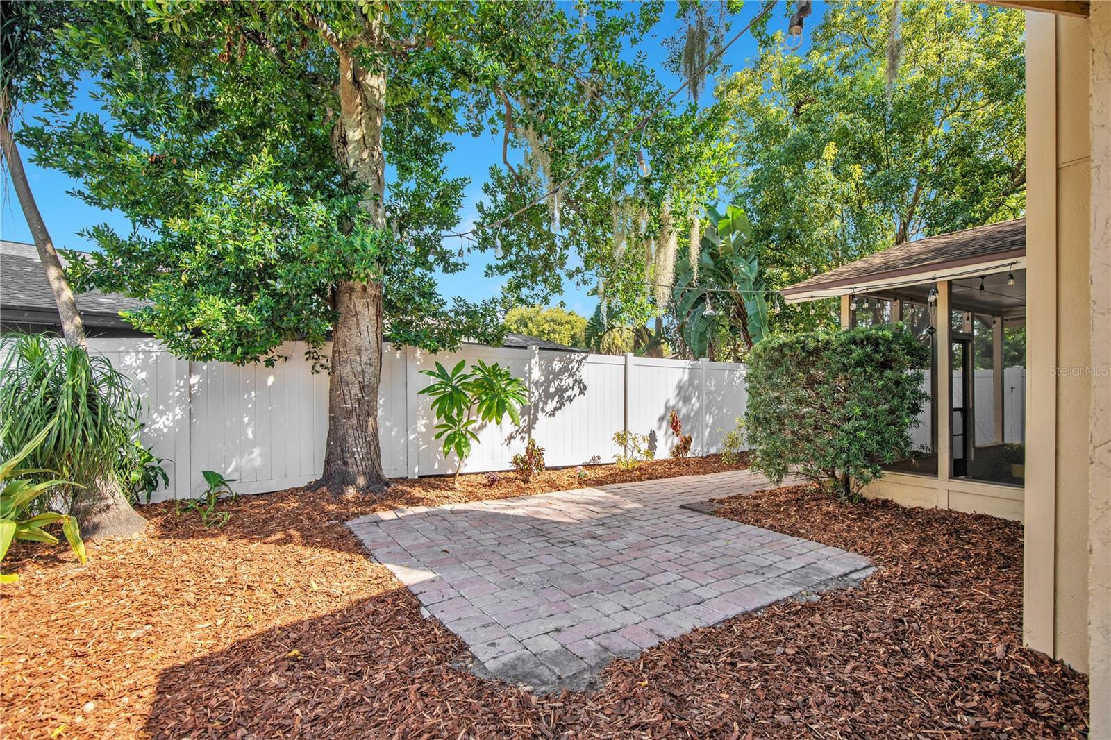 Image 29 of 46 For 402 San Leandro Drive