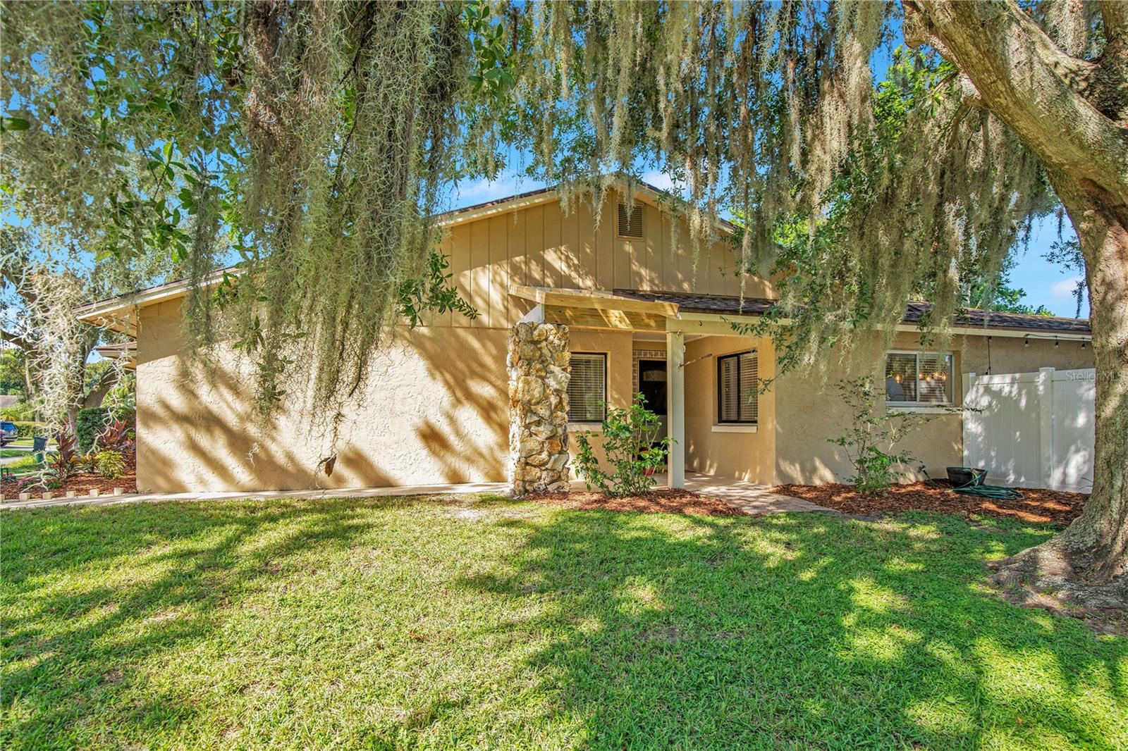 Image 4 of 46 For 402 San Leandro Drive