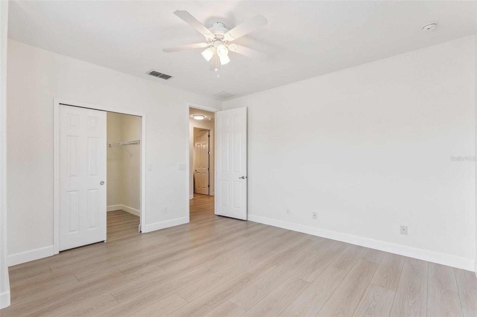 Image 17 of 32 For 8888 Della Scala Circle