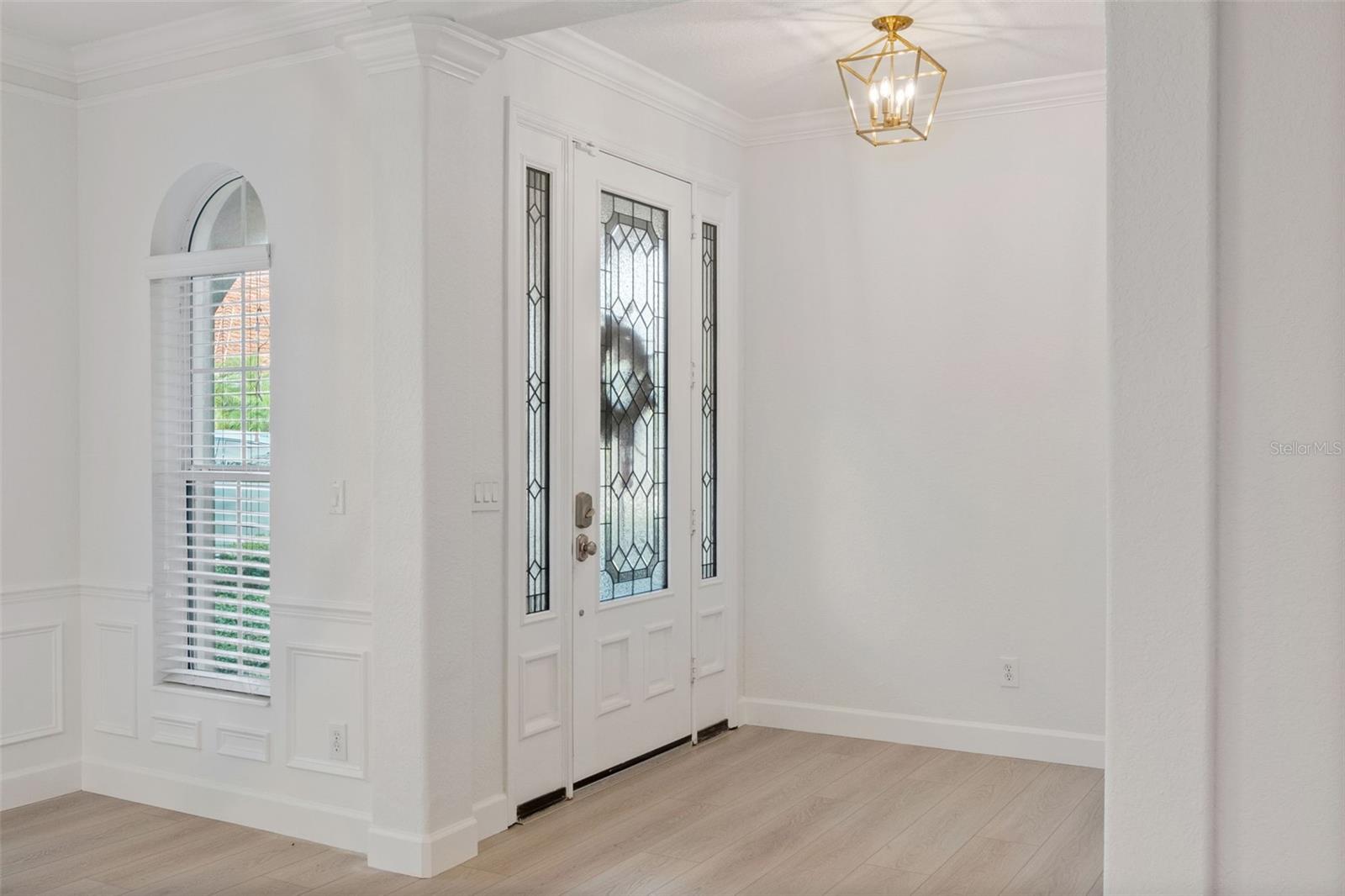 Image 4 of 32 For 8888 Della Scala Circle
