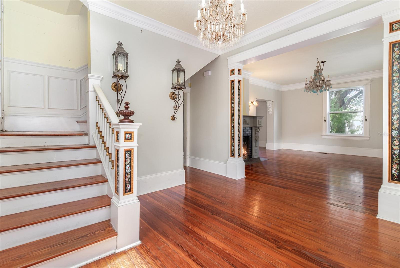 Image 5 of 45 For 346 Hillman Avenue