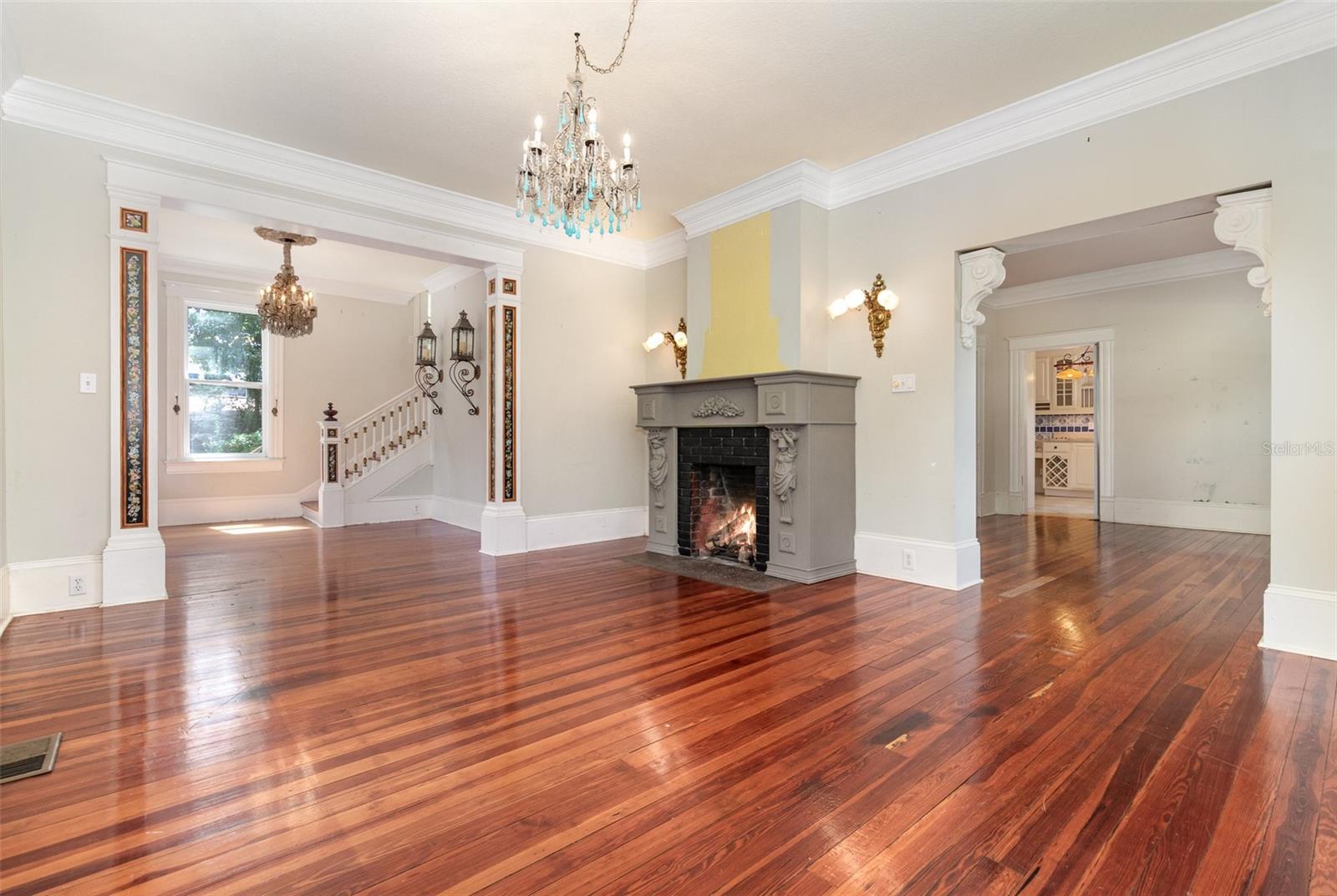Image 8 of 45 For 346 Hillman Avenue